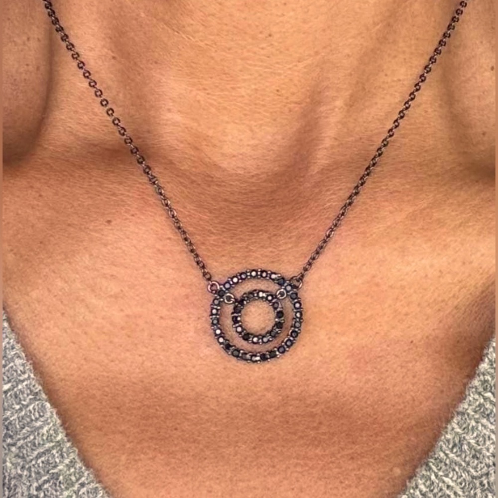 Black Crystal Pendant Necklace
Like New / Never Worn